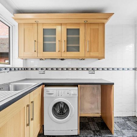 Bramcote Lane Spacious 5 Bedroom House นอตติงแฮม ภายนอก รูปภาพ