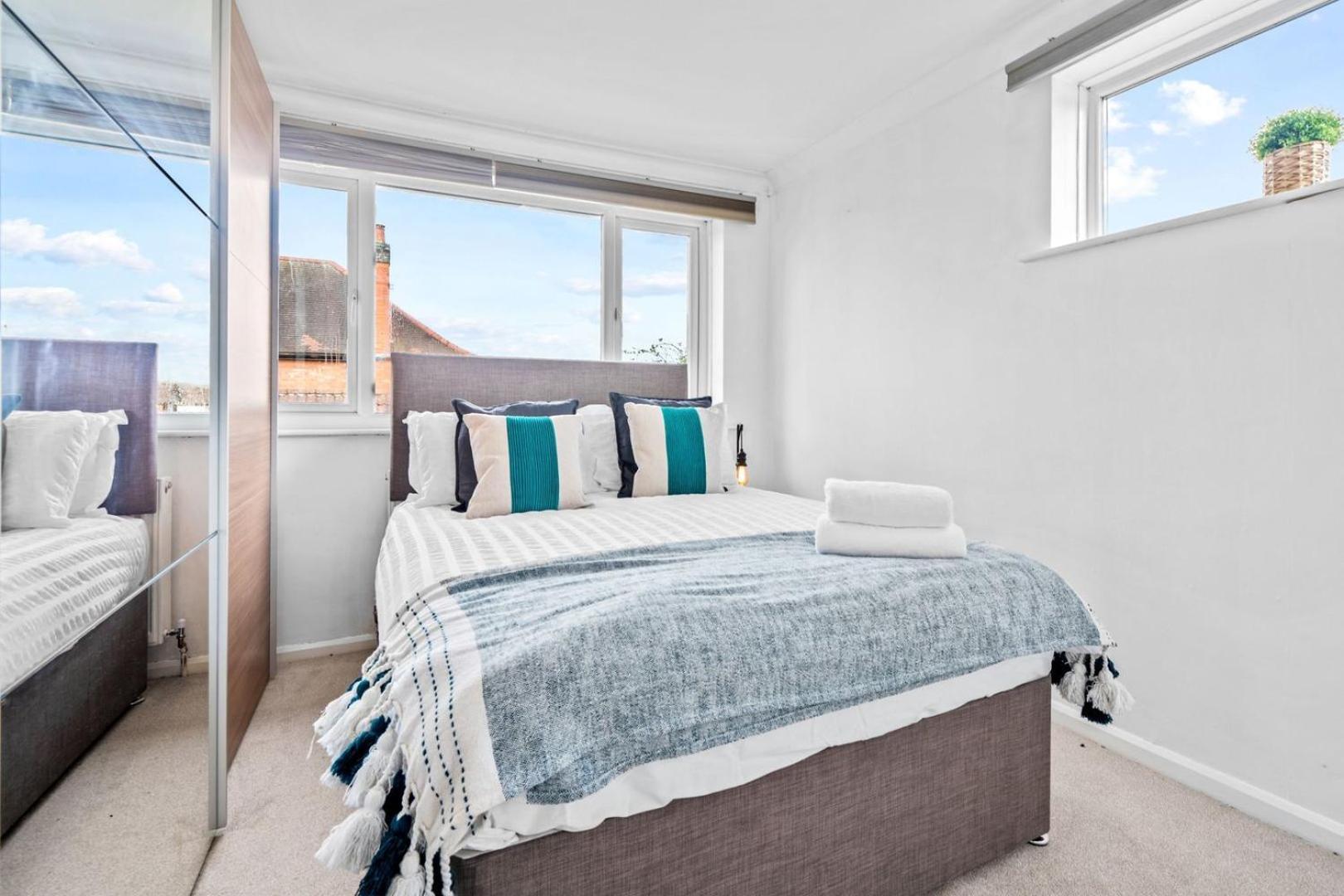 Bramcote Lane Spacious 5 Bedroom House นอตติงแฮม ภายนอก รูปภาพ