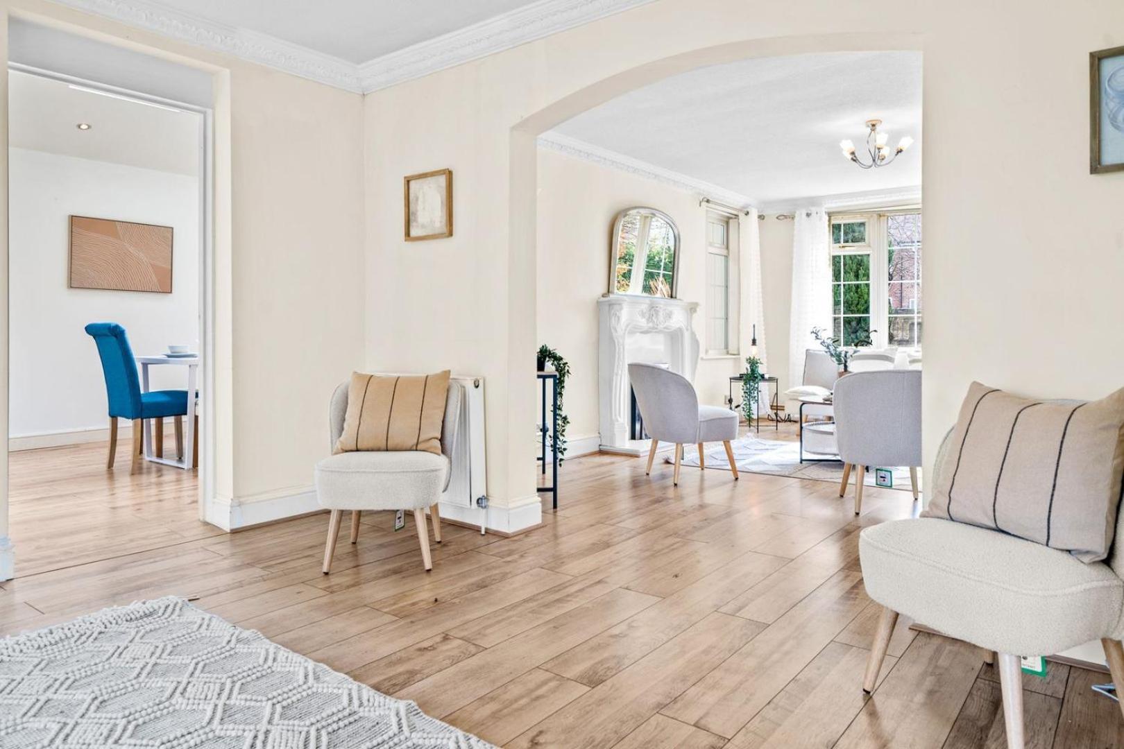 Bramcote Lane Spacious 5 Bedroom House นอตติงแฮม ภายนอก รูปภาพ
