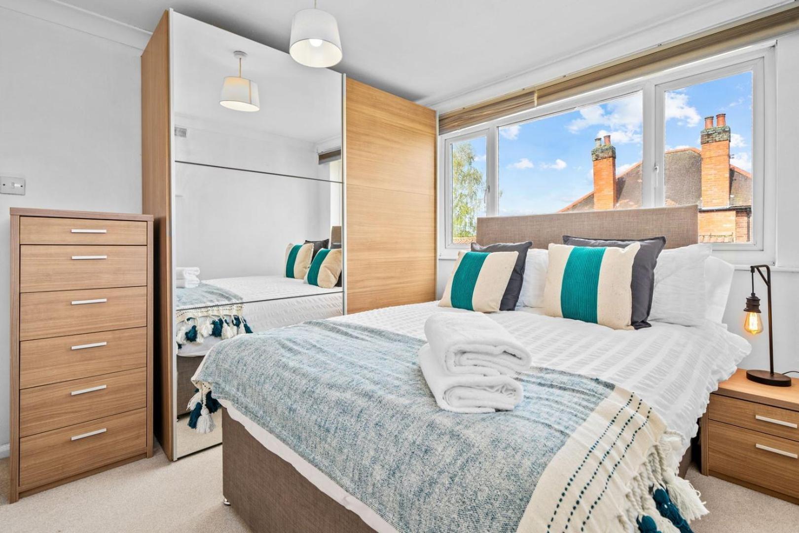 Bramcote Lane Spacious 5 Bedroom House นอตติงแฮม ภายนอก รูปภาพ