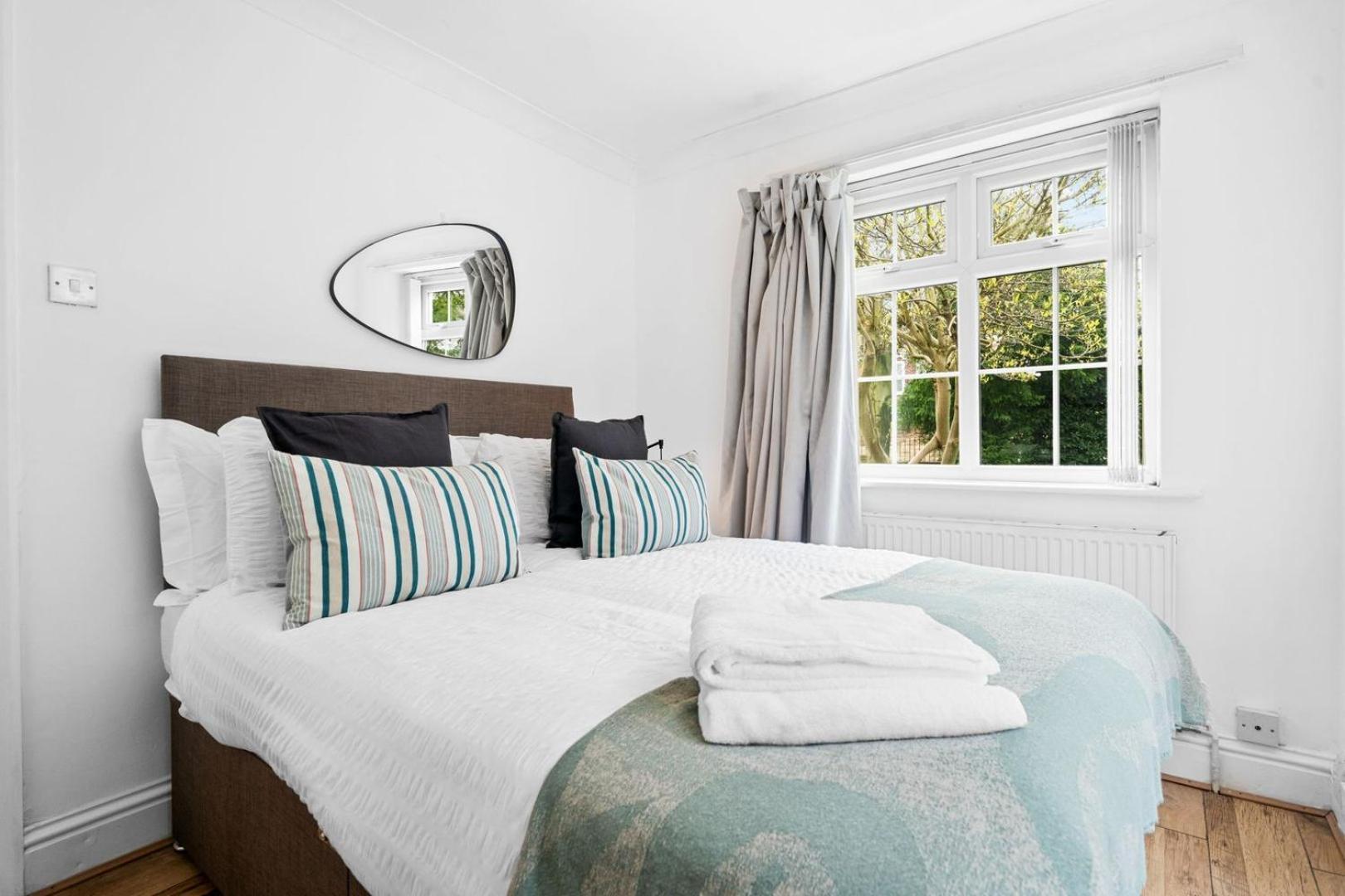 Bramcote Lane Spacious 5 Bedroom House นอตติงแฮม ภายนอก รูปภาพ