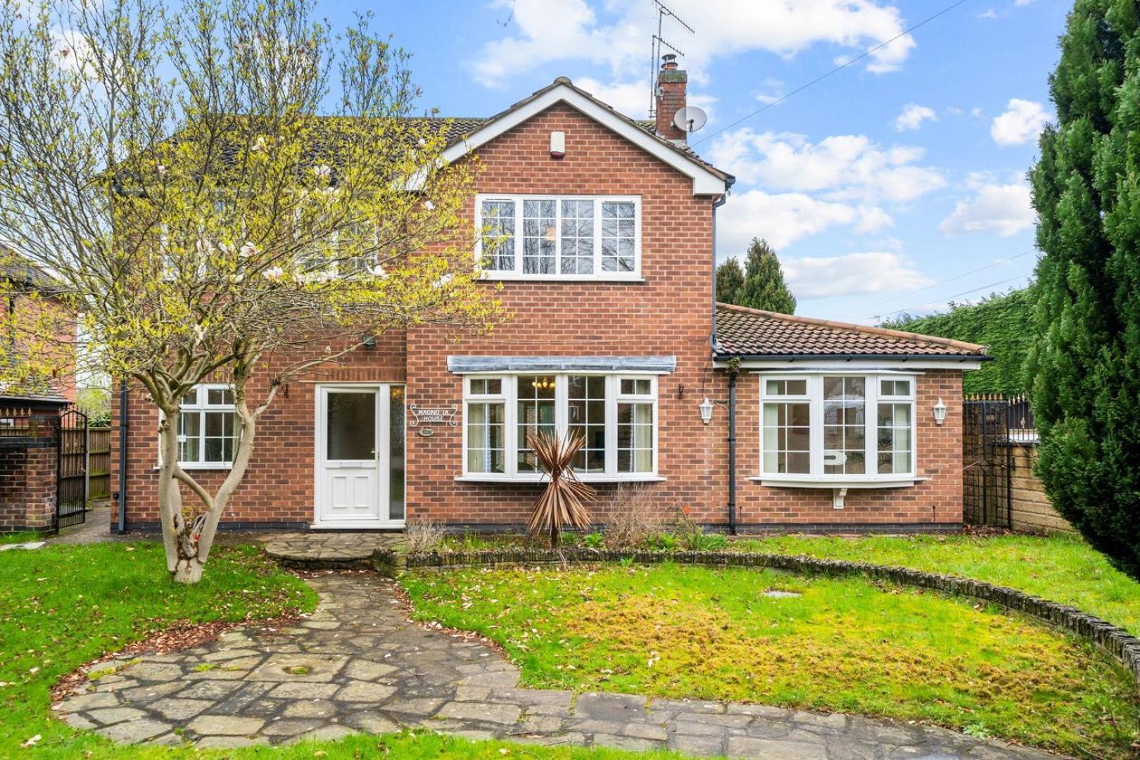 Bramcote Lane Spacious 5 Bedroom House นอตติงแฮม ภายนอก รูปภาพ