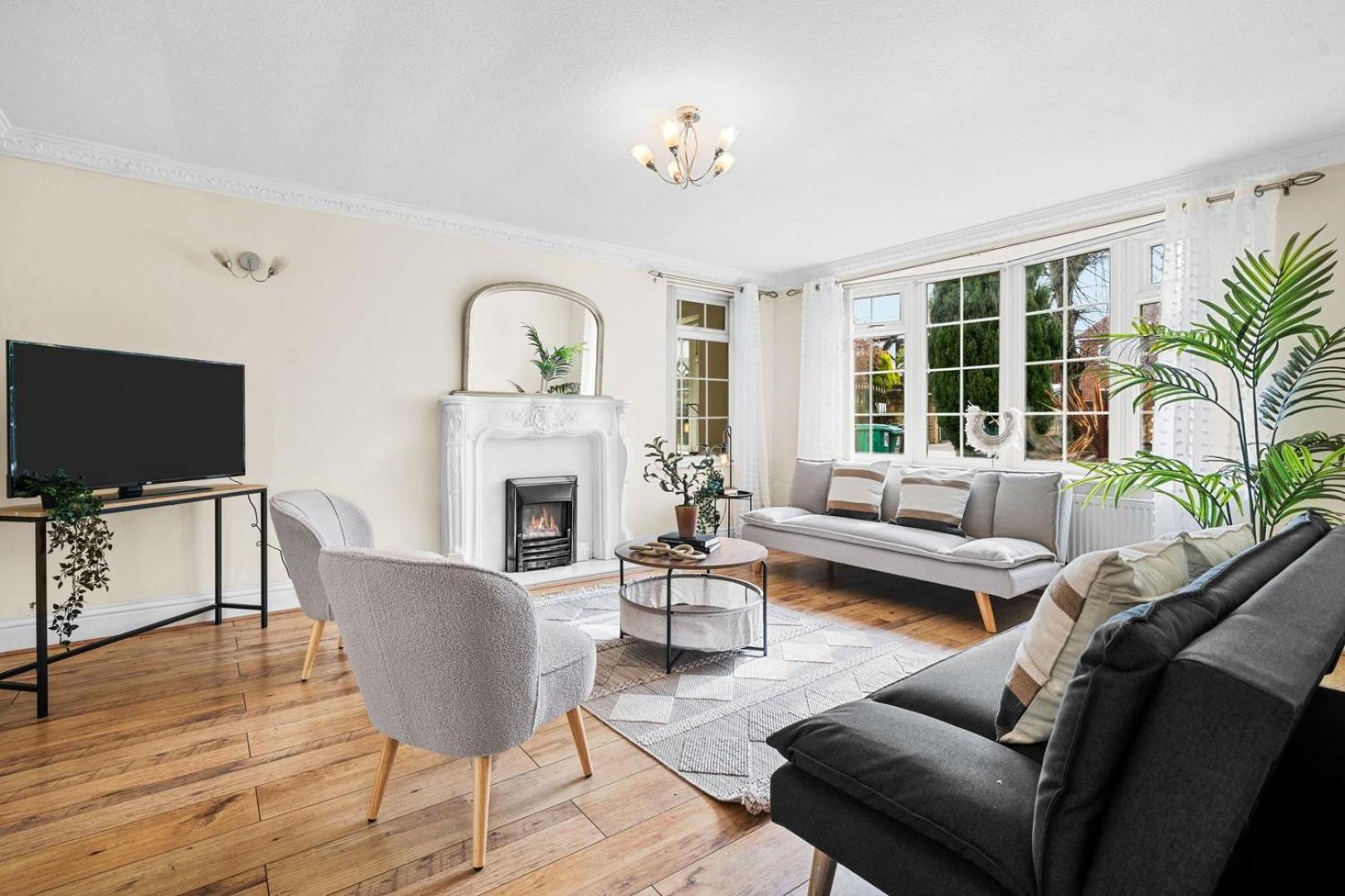 Bramcote Lane Spacious 5 Bedroom House นอตติงแฮม ภายนอก รูปภาพ