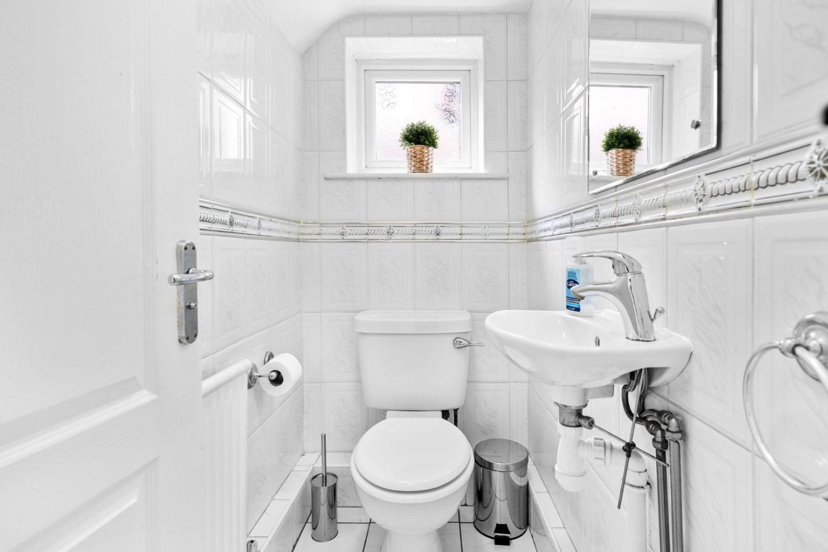 Bramcote Lane Spacious 5 Bedroom House นอตติงแฮม ภายนอก รูปภาพ