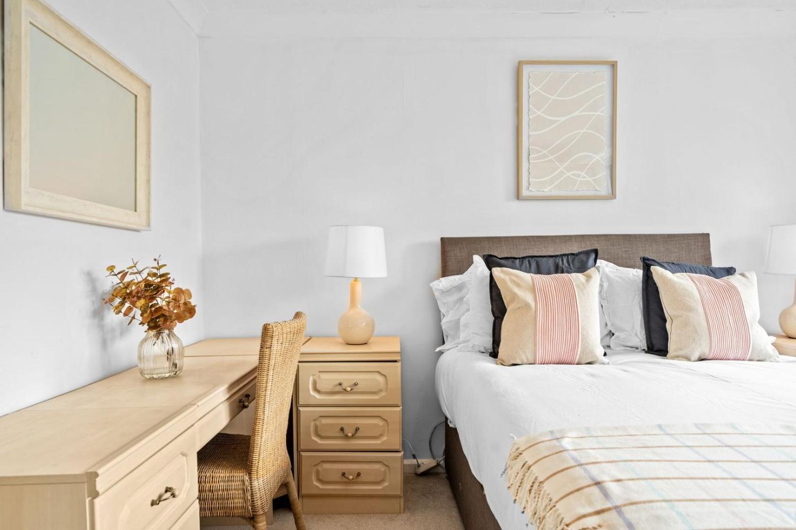 Bramcote Lane Spacious 5 Bedroom House นอตติงแฮม ภายนอก รูปภาพ